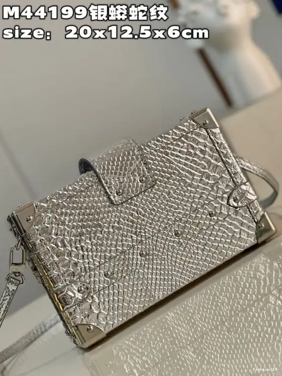 PETITE VUITTON LOUIS MALLE 0501